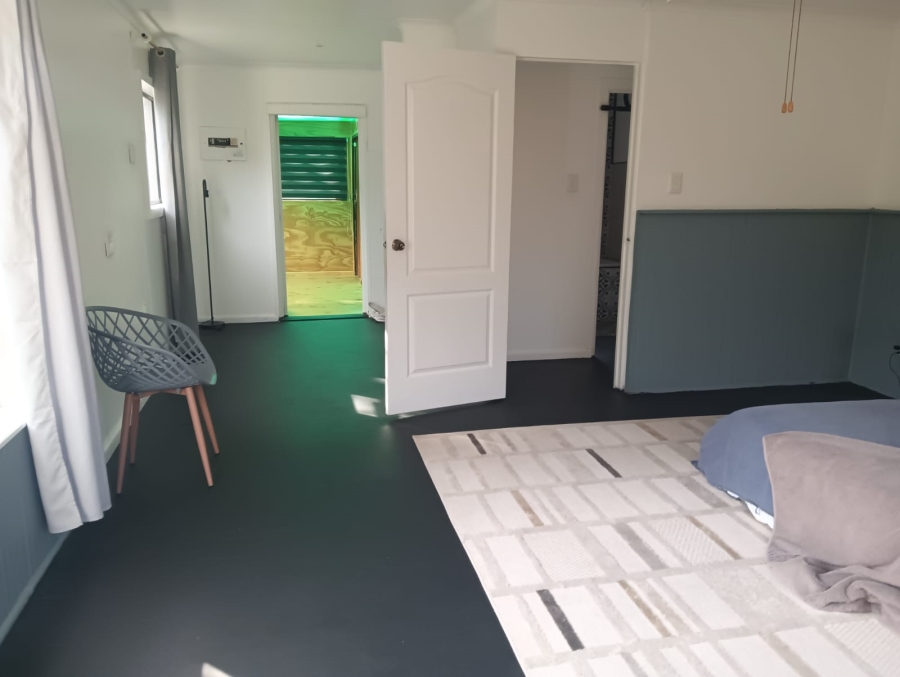 2 Bedroom Property for Sale in Hickmans River Eastern Cape